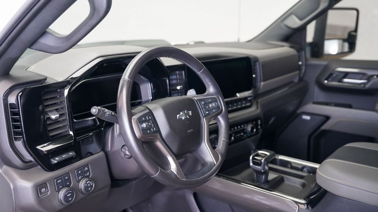 شيفروليه سيلفارادو 1500 CREW CAB ZR2