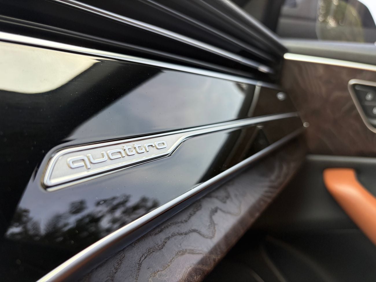 أودي Q8 Audi Q8 S-Line Black Badge V6 turbo