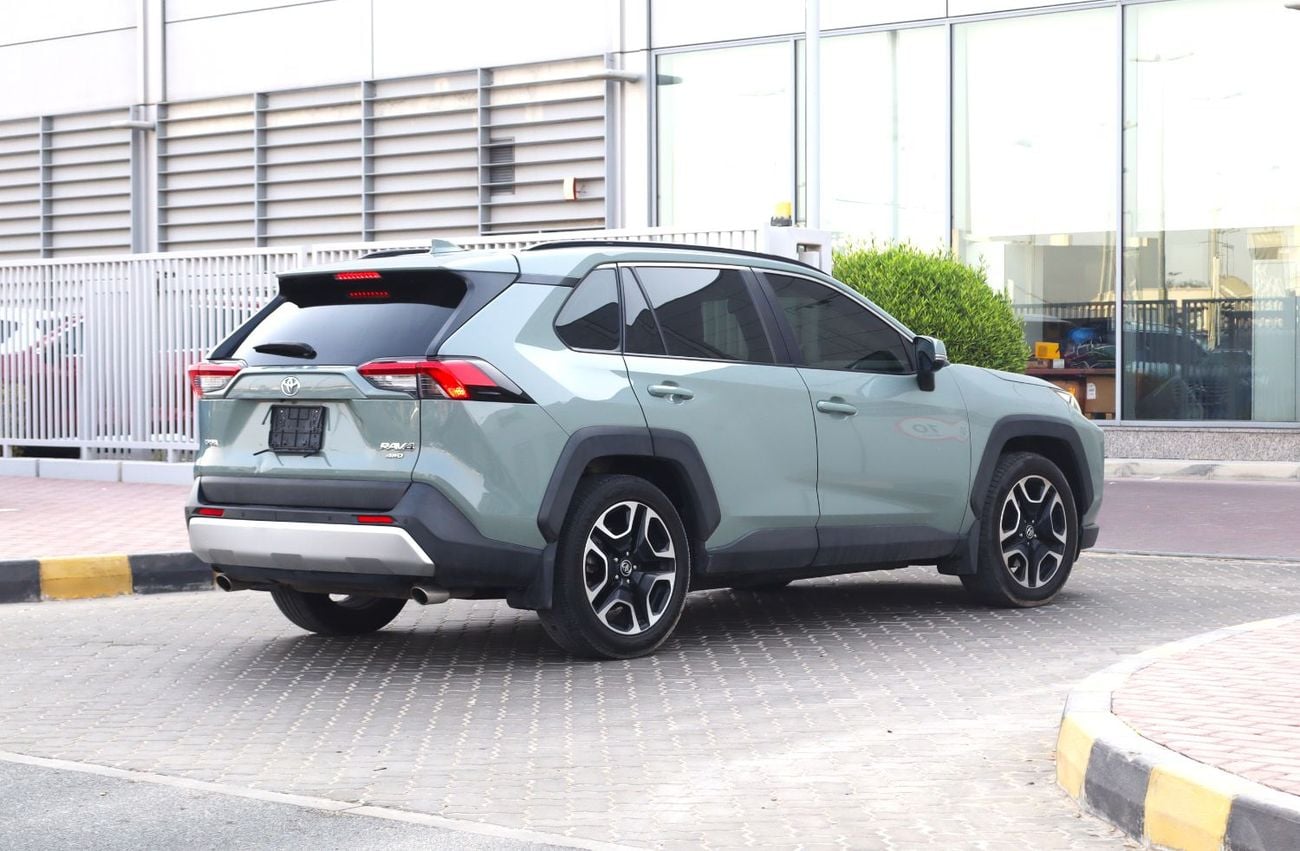 Toyota RAV4 ADVENTURE