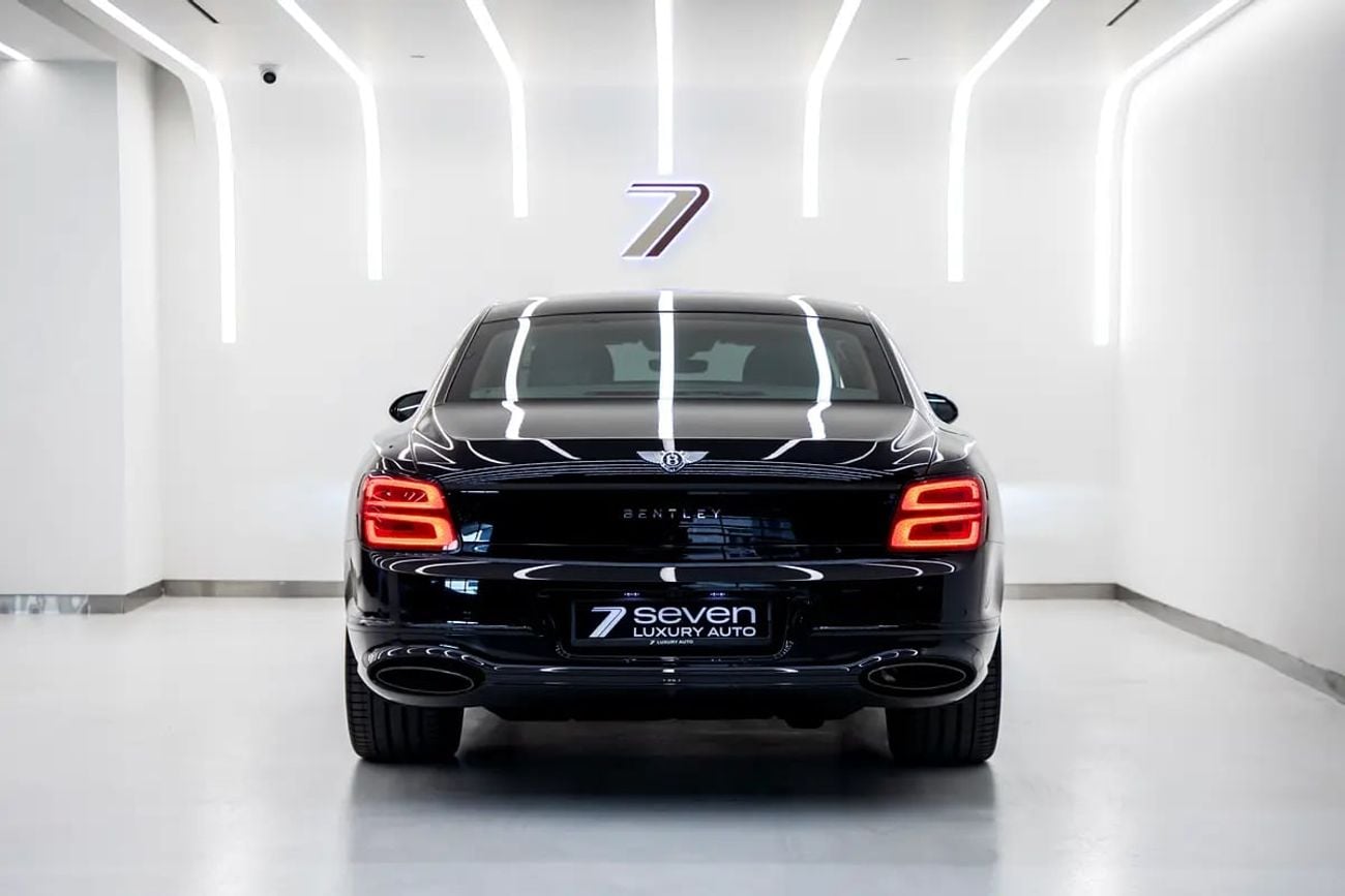 بنتلي فلاينج سبور W12 FLYNG SPUR | FULL OPTION | EXCELLENT CONDITION | FULL SERVICE | BLACK ADDITIONAL