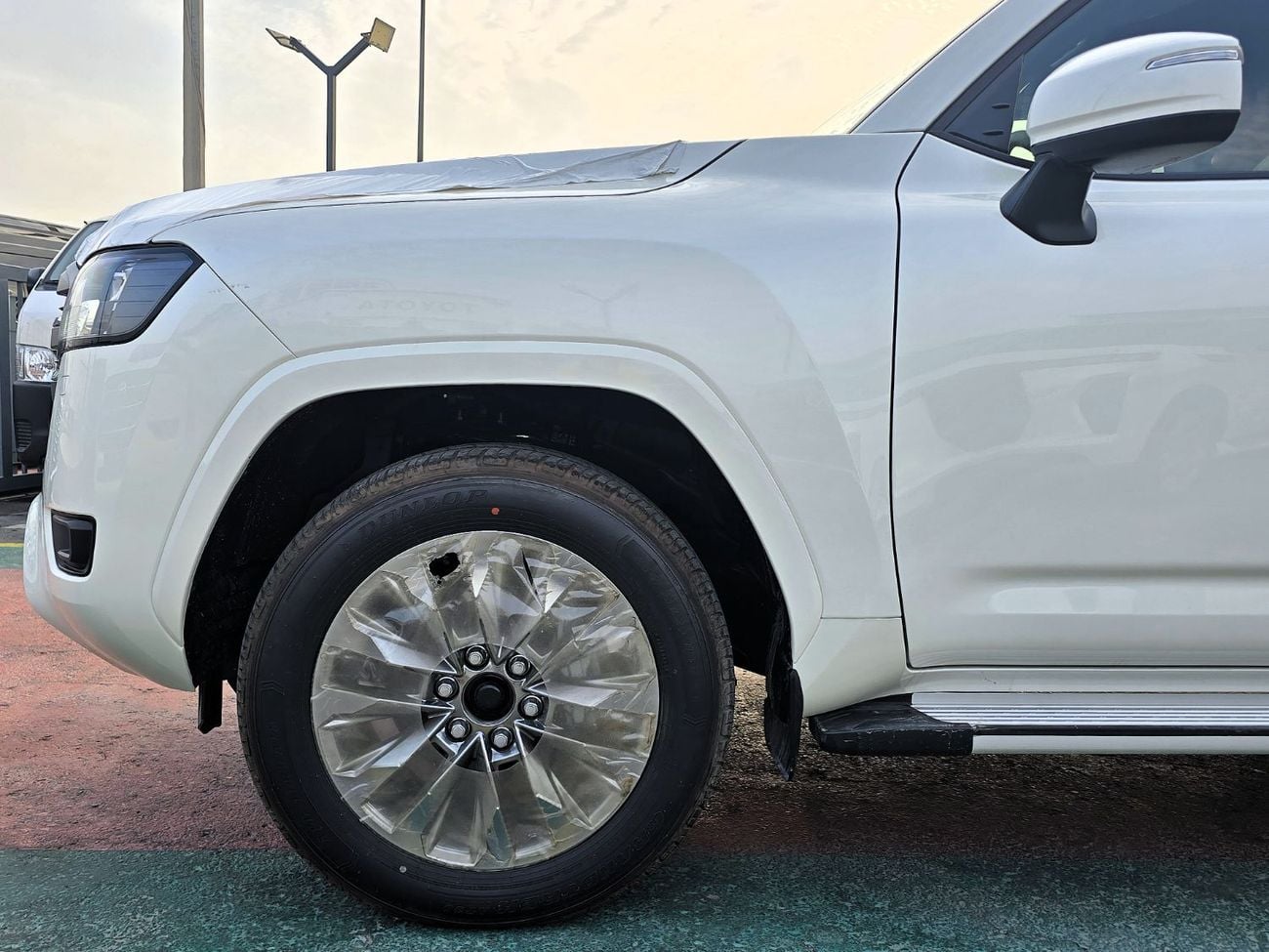 Toyota Land Cruiser GXR Toyota Land Cruiser GXR 4.0L petrol 2026 white color