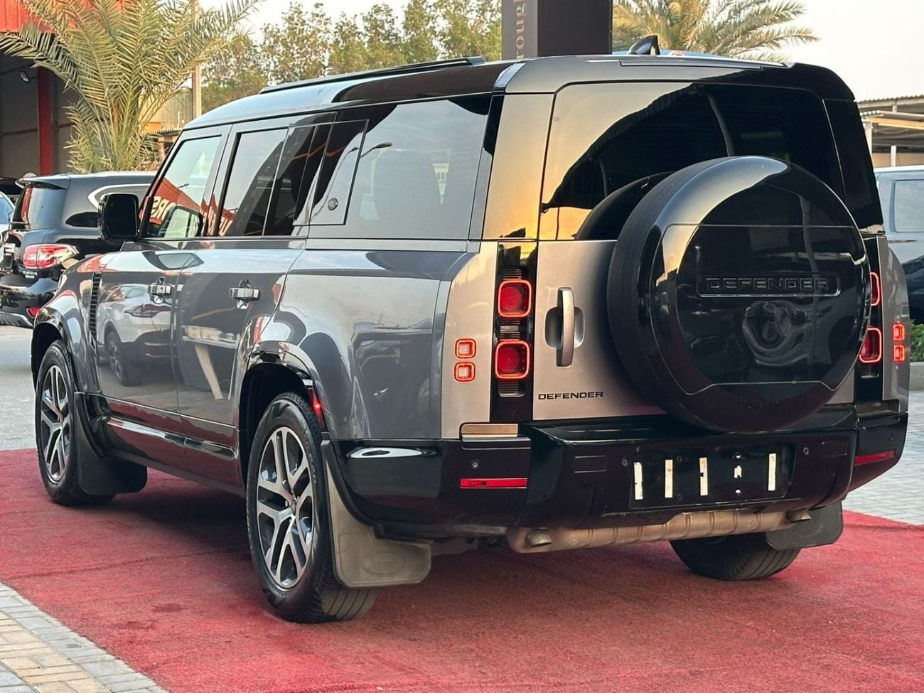 Land Rover Defender 3.0 L (P400) - 6 Cylinder Turbo (Mild Hybrid) - 400 Hp