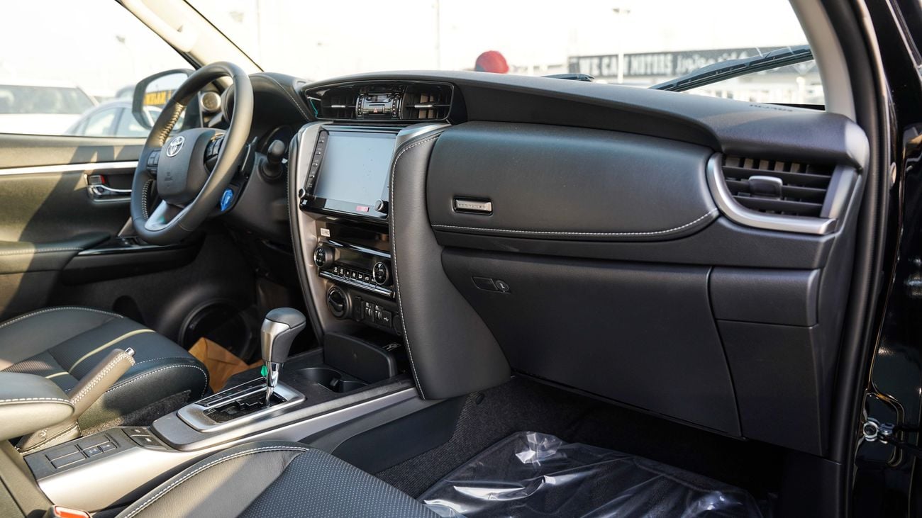 Toyota Fortuner SR5