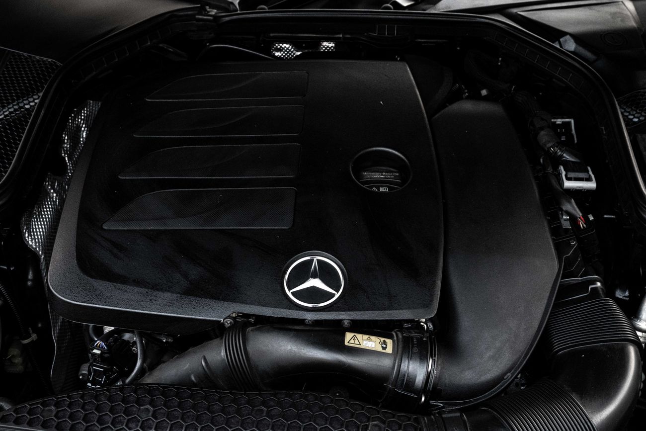 Mercedes Benz C200 C200 | 2,742 P.M | 0% Downpayment | Mercedes-Benz Warranty & Service