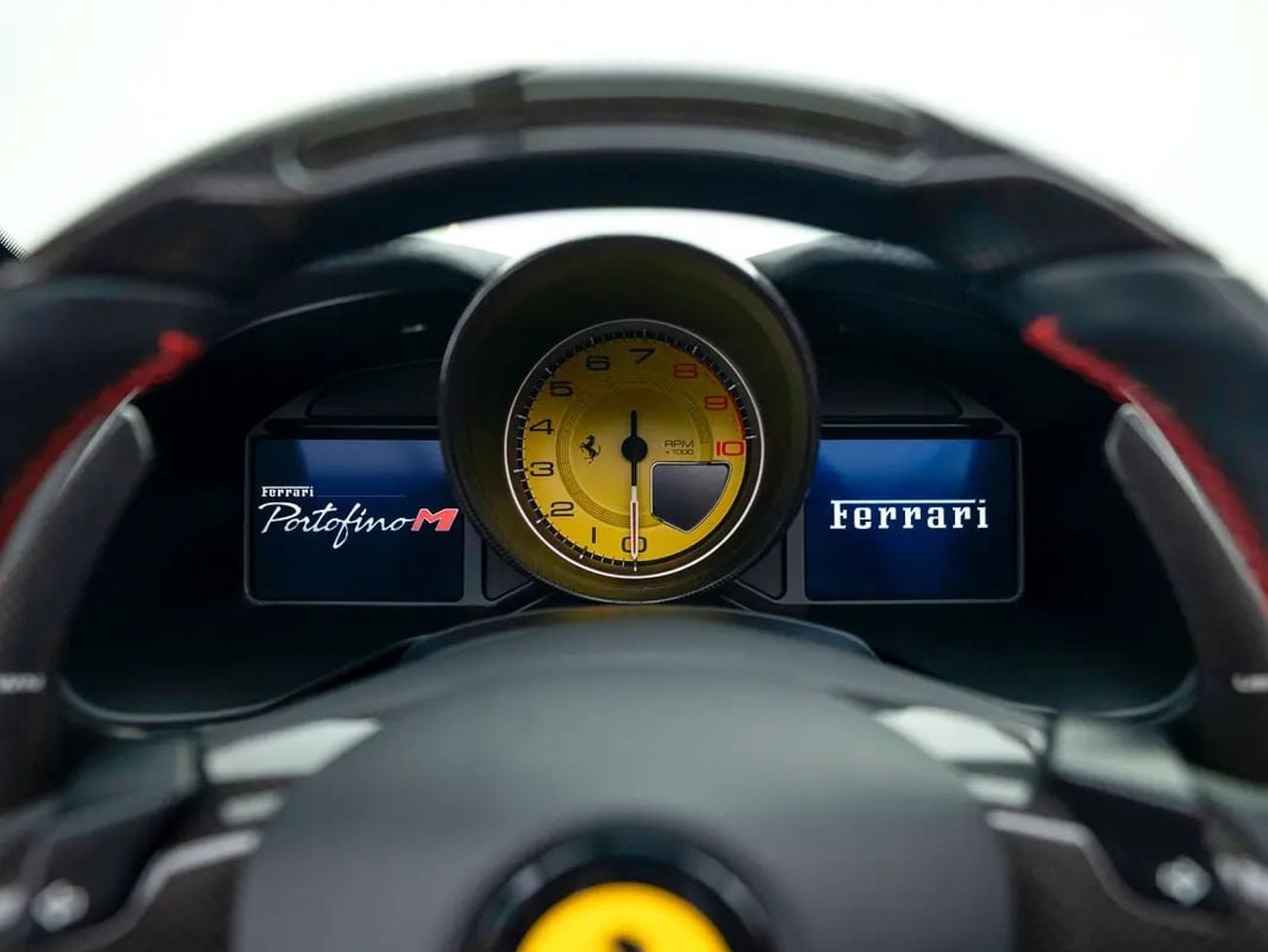 فيراري بورتوفينو M ستاندارد CARBON-FIBRE STEERING WHEEL WITH LEDs | ONLY 13,197 KM | TAN LEATHER INTERIOR