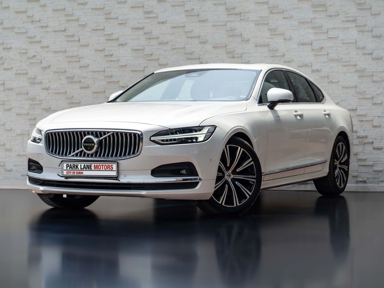 Volvo S90 B5 ULTIMATE BRIGHT 2024 Volvo S90 | Ultimate Bright AWD | GCC | WARRANTY
