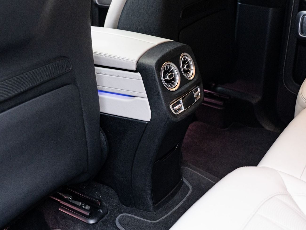 Mercedes Benz G63 AMG STANDARD