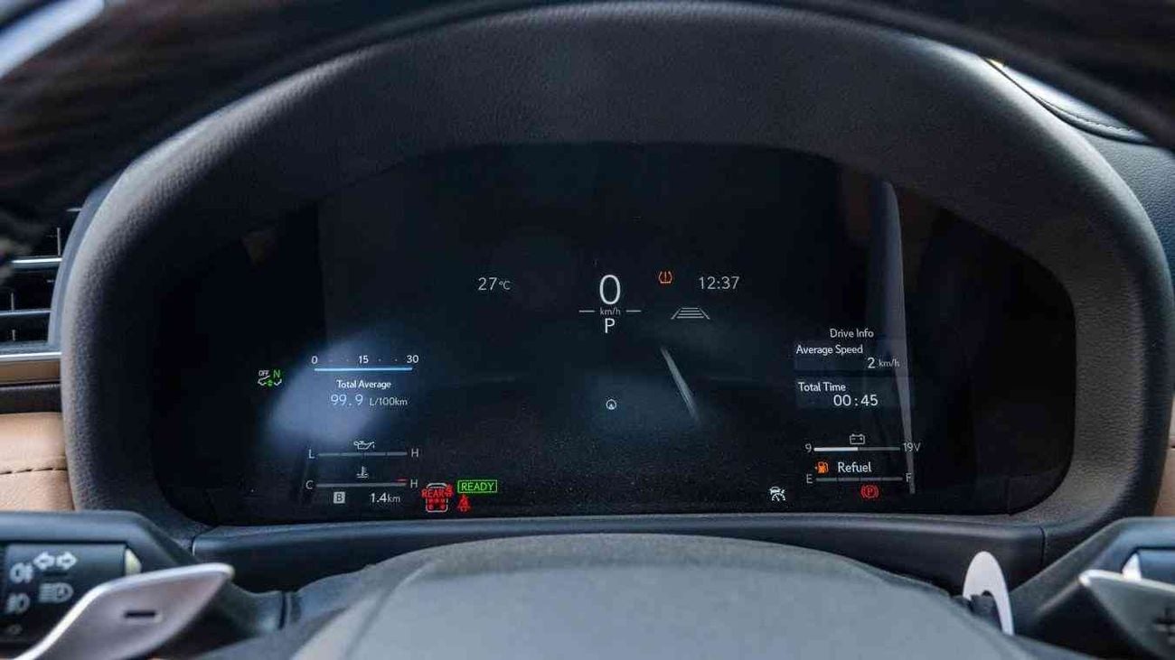 لكزس LX 700h URBAN ECTAV0006 - لكزس LX700h أوربان 2026 - محرك هجين 3.5 لتر، ناقل حركة أوتوماتيكي - لون أبيض مع مقصورة د