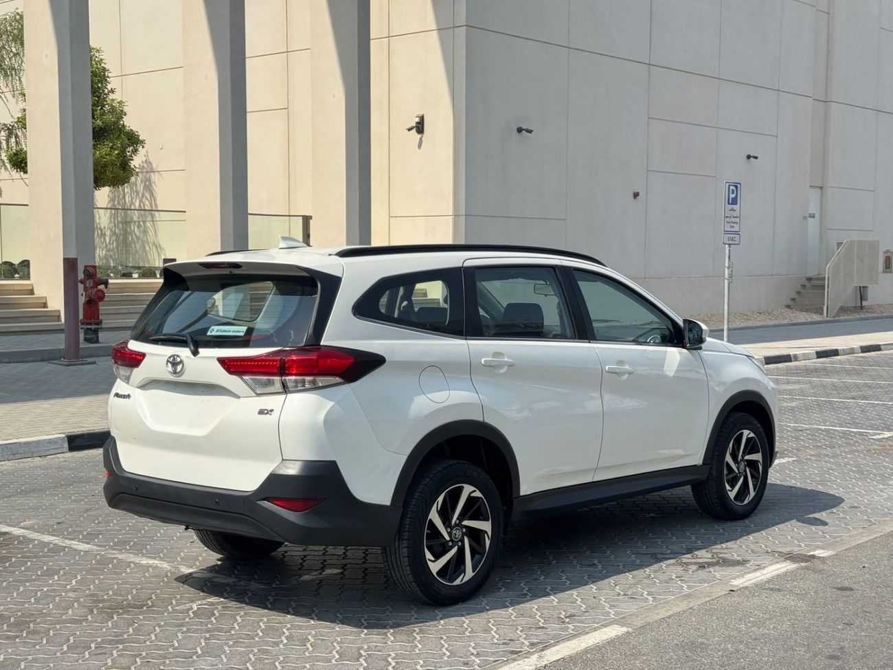 Toyota Rush EX
