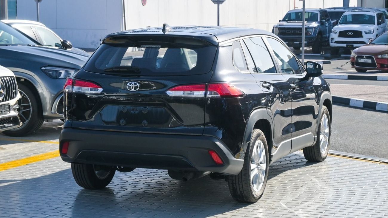 Toyota Corolla Cross LE HEV