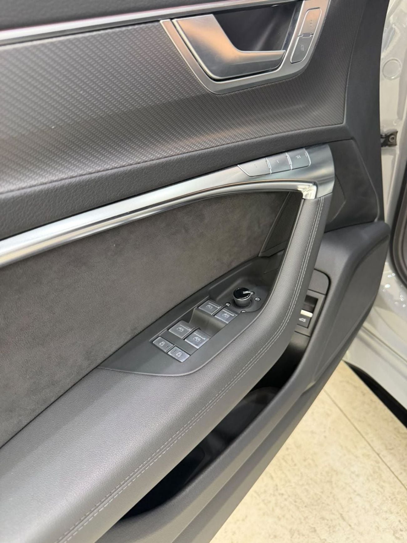 أودي RS6 ستاندارد إصدار RS6