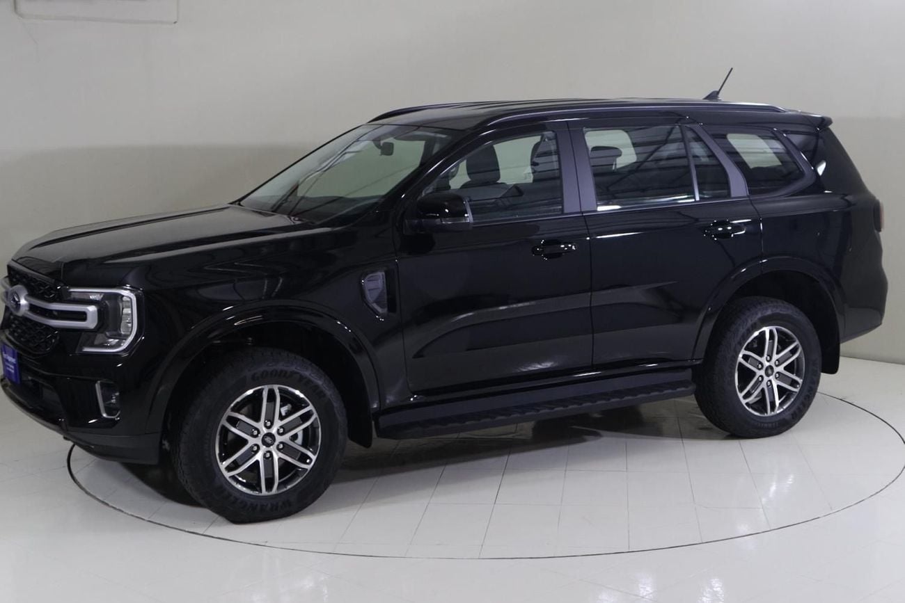 Ford Everest XLS EVR225/AL TAYER MOTORS/ AL QOUZ SHOWROOM