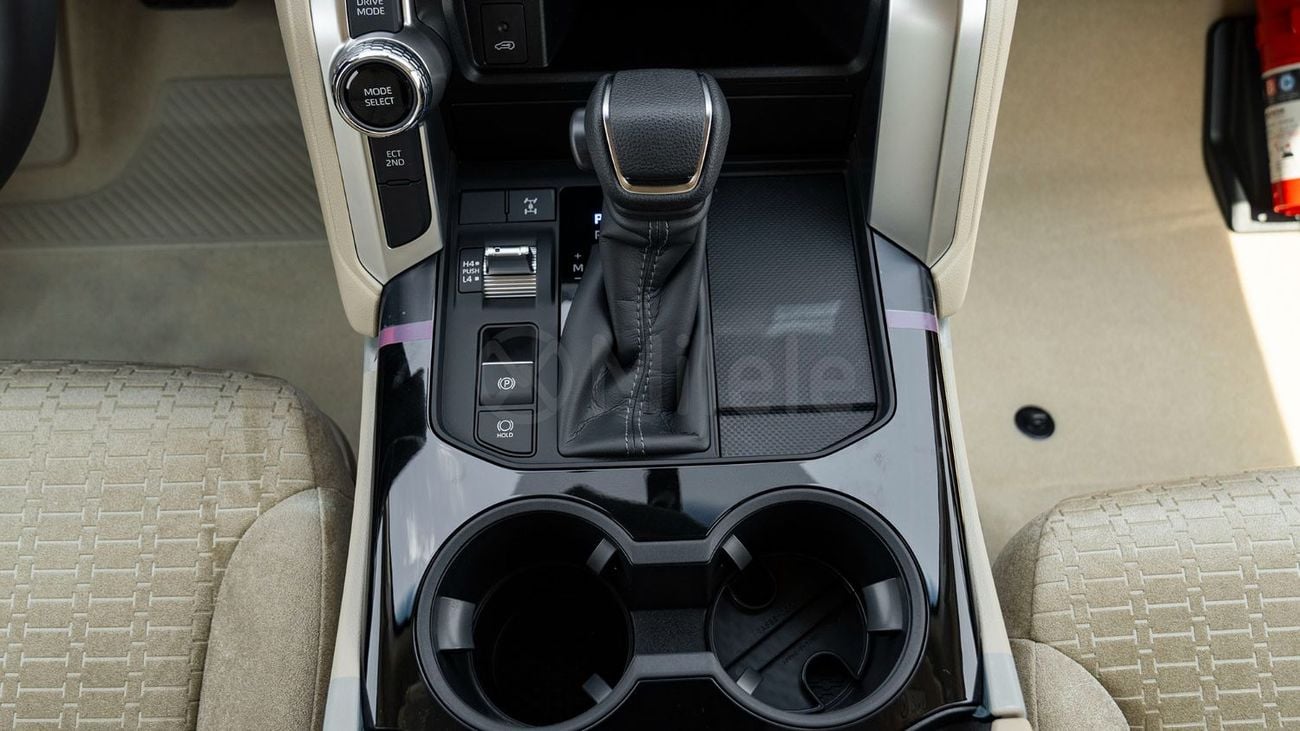 Toyota Land Cruiser GXR