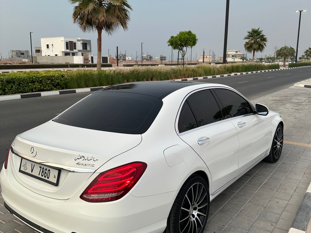 Mercedes Benz C300 STANDARD