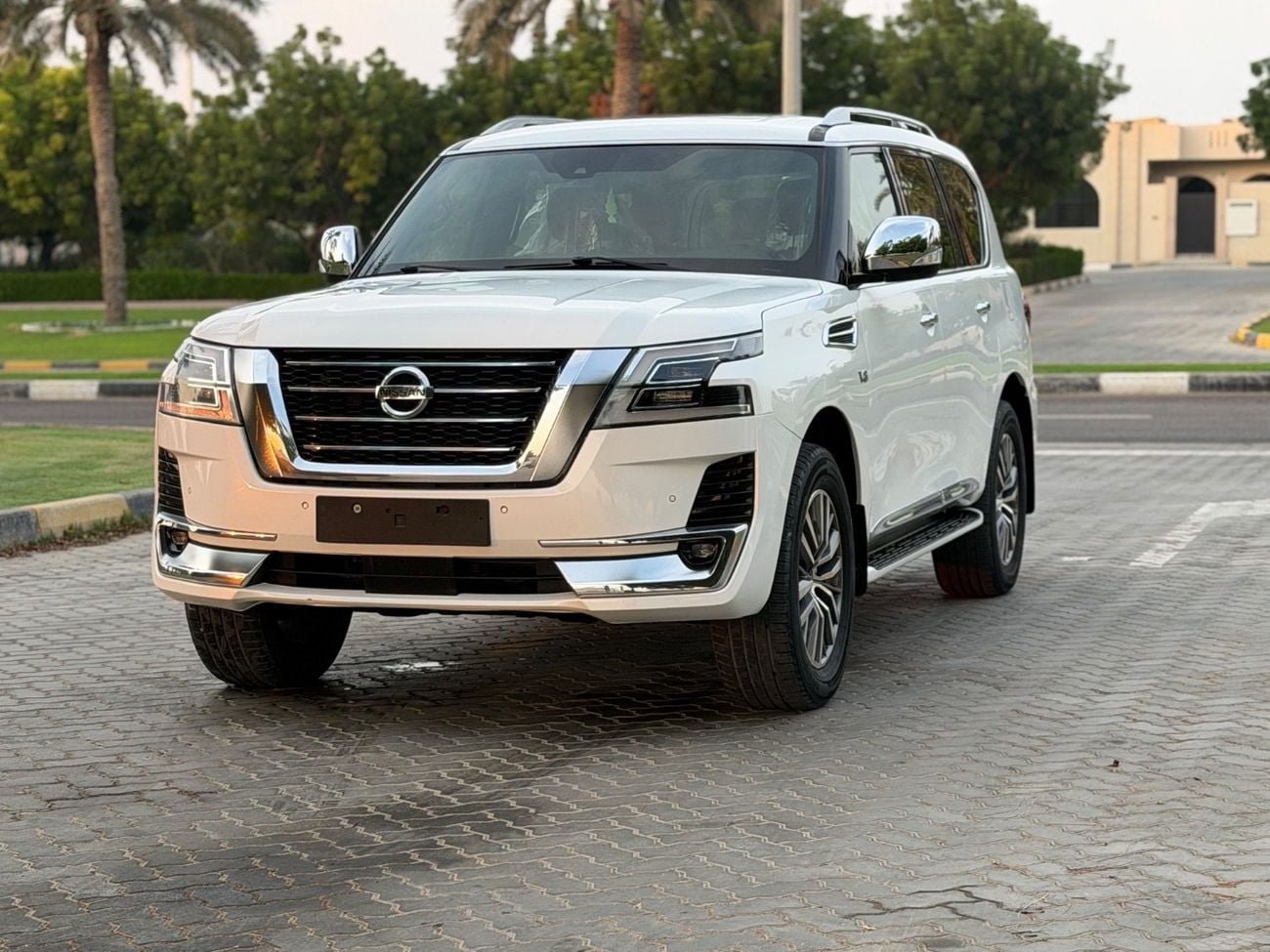 Nissan Patrol SE TITANIUM v6