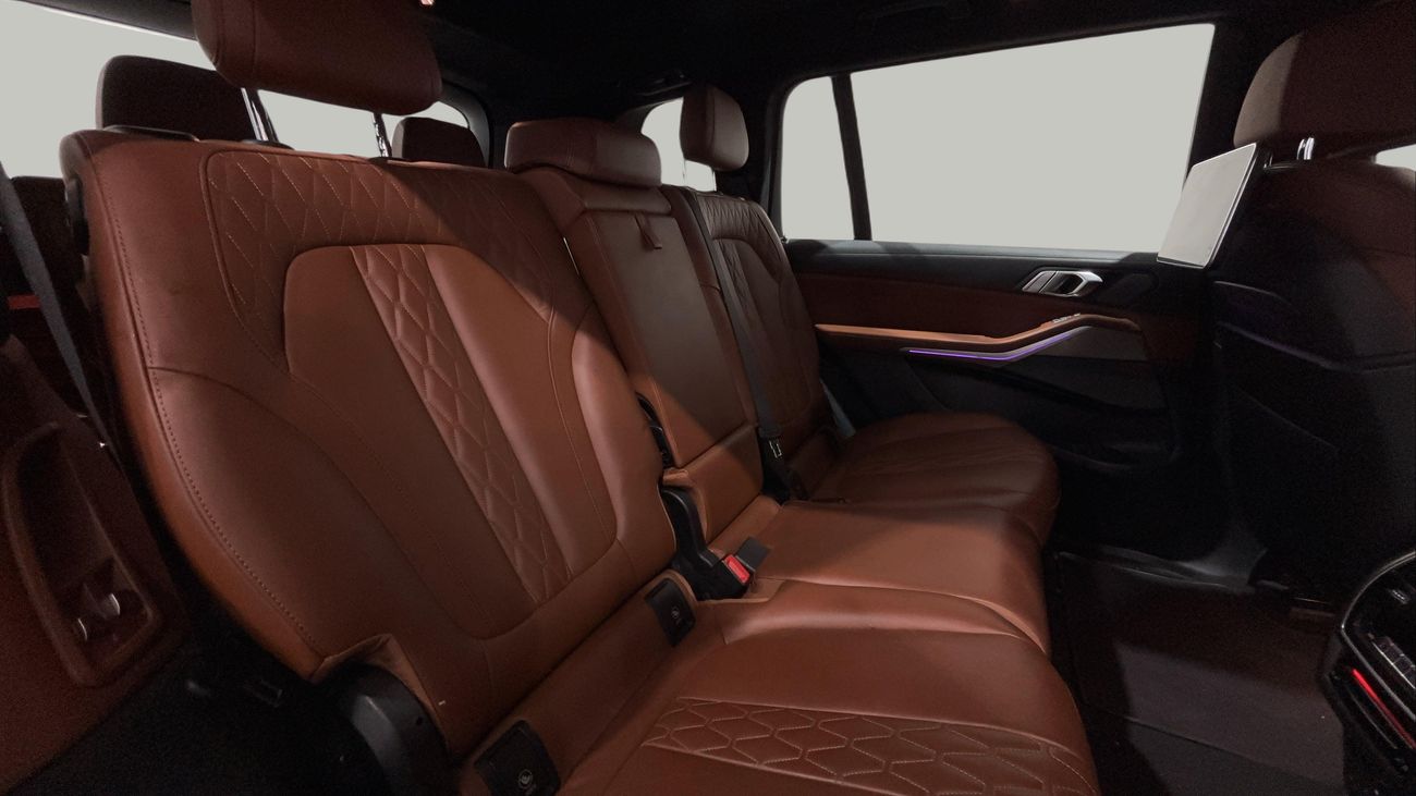 BMW X7 M50i 2022 | AED 3442/Month | 0 DP | 30 Day Return | Warranty | Service History