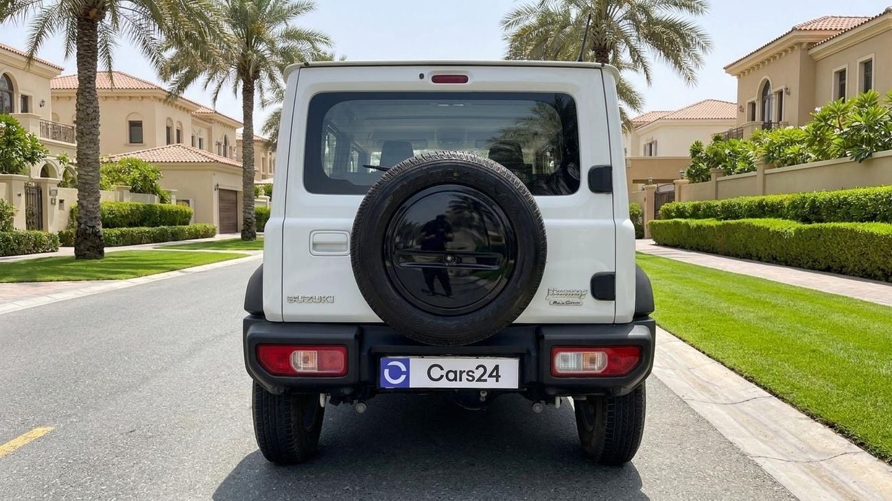 سوزوكي جيمني GLX كارس24 هي سوق ضخم للسيارات المستعملة موثوق ومضمون ٪كارس24 هي سوق ضخم للسيارات المستعملة موثوق ومضمون