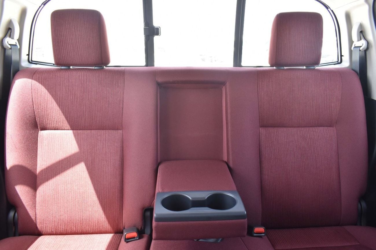 Toyota Hilux SGLX 2025 MODEL:TOYOTA-HILUX 4X4 2.7 MT DC DISPLAY AUDIO AUTO & RR AC, W/O BEDLINER MATERIAL CODE: