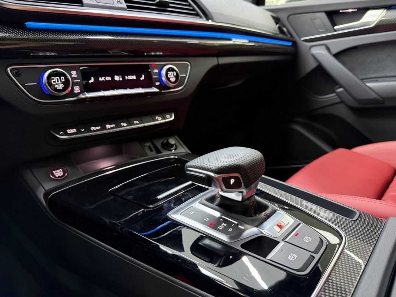 أودي SQ5 TFSI SPORTBACK TFSI quattro 3.0L
