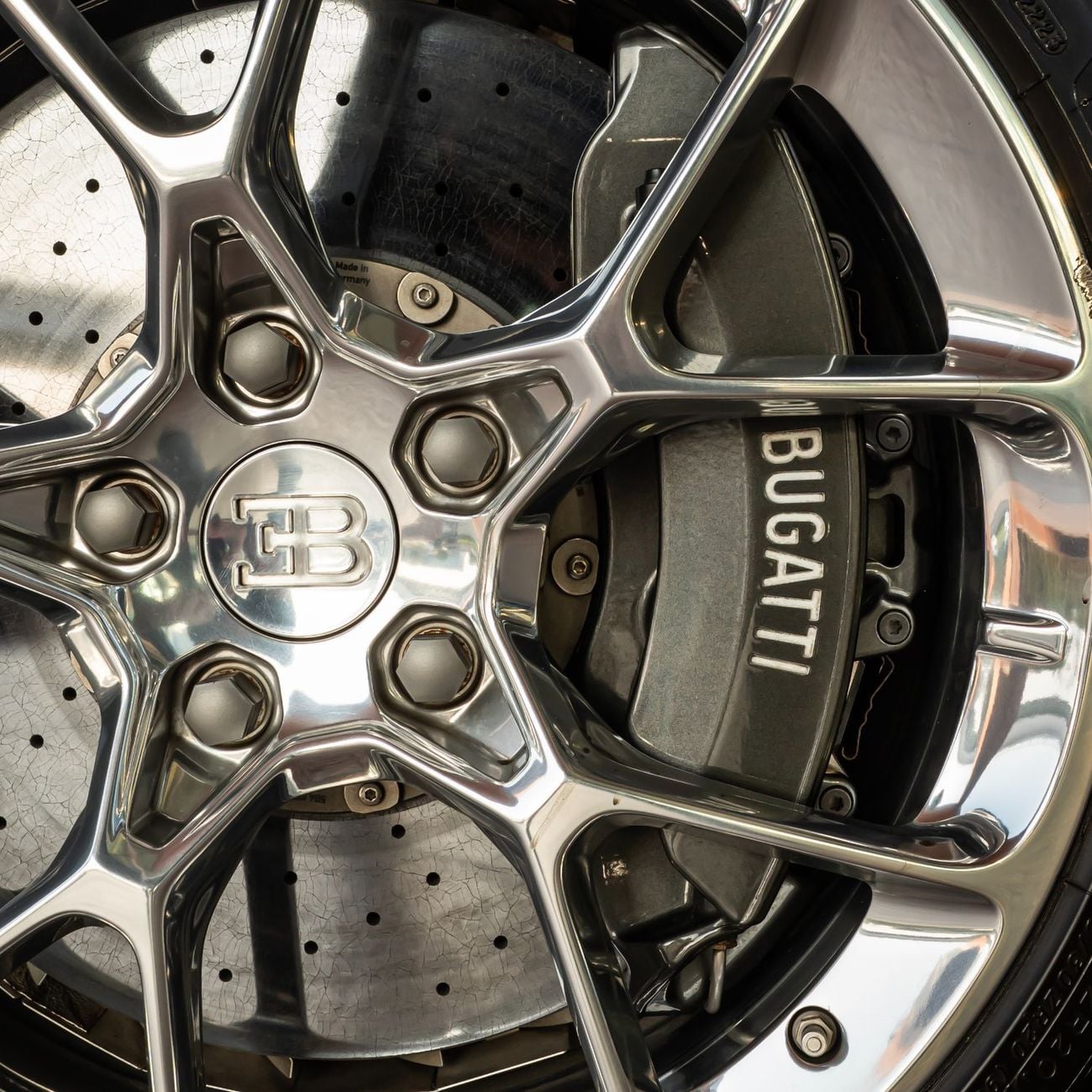 Bugatti Chiron STANDARD