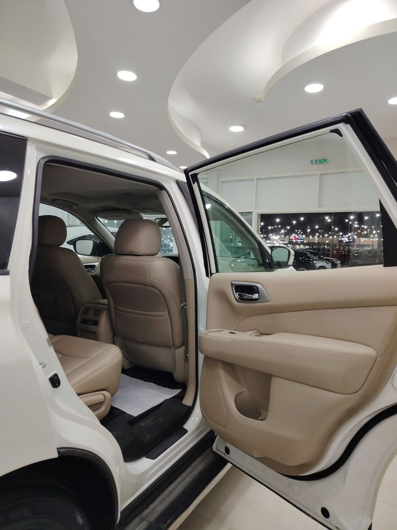 Nissan Pathfinder SV Nissan pathfinder SV 2018 GCC