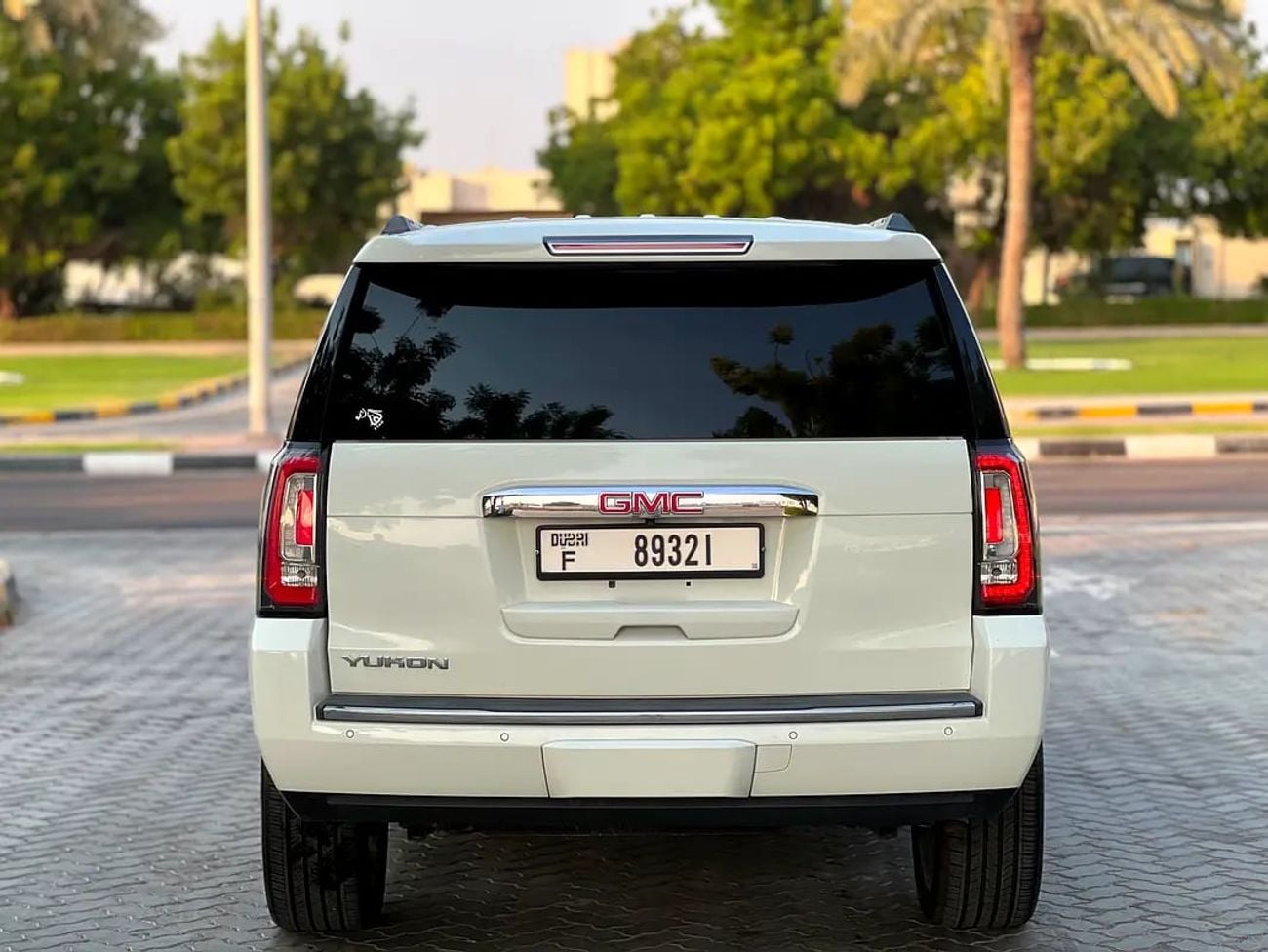 GMC Yukon DENALI - American Specs