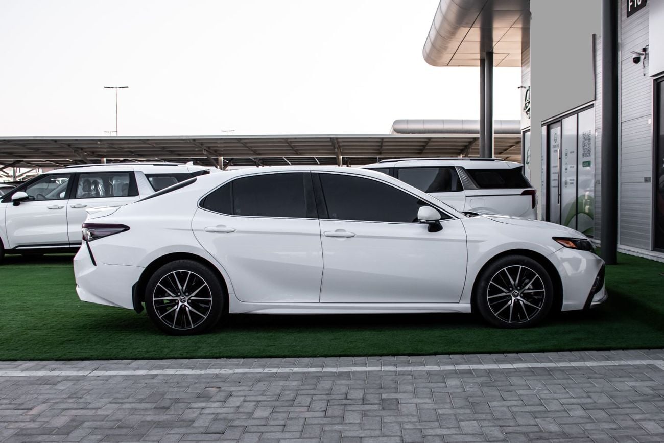 Toyota Camry SE Toyota Camry SE 2023