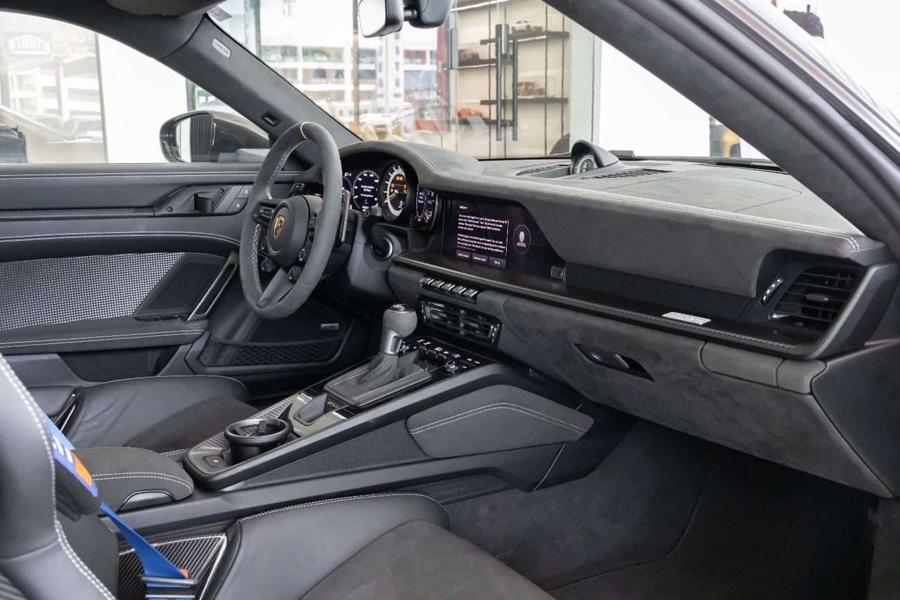 بورش 911 GT3RS بورش 911 جي تي 3 آر إس | 2025 | باقة فايساخ | ناردو جراي | 518 حصان