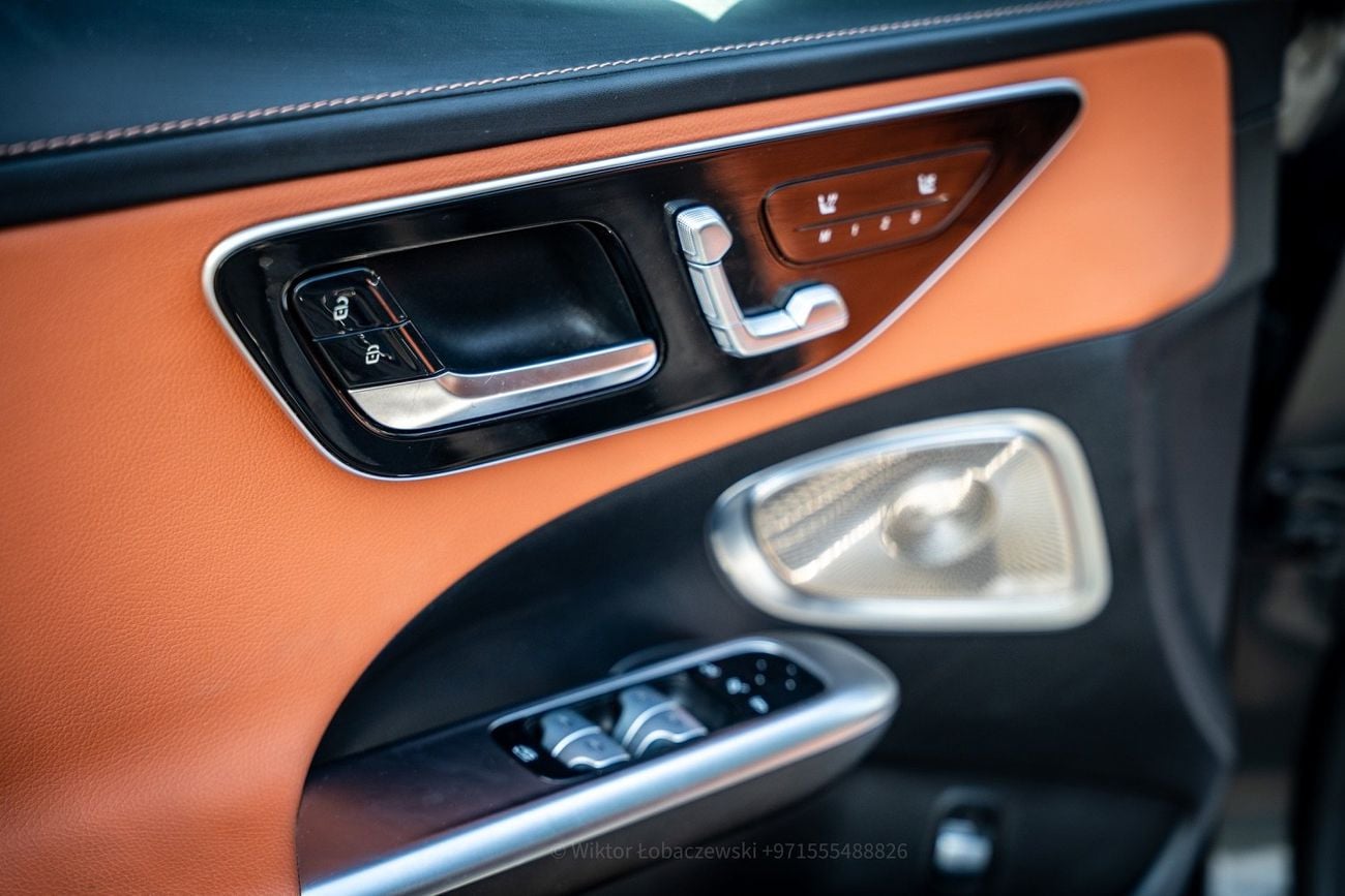 Mercedes Benz C300 STANDARD