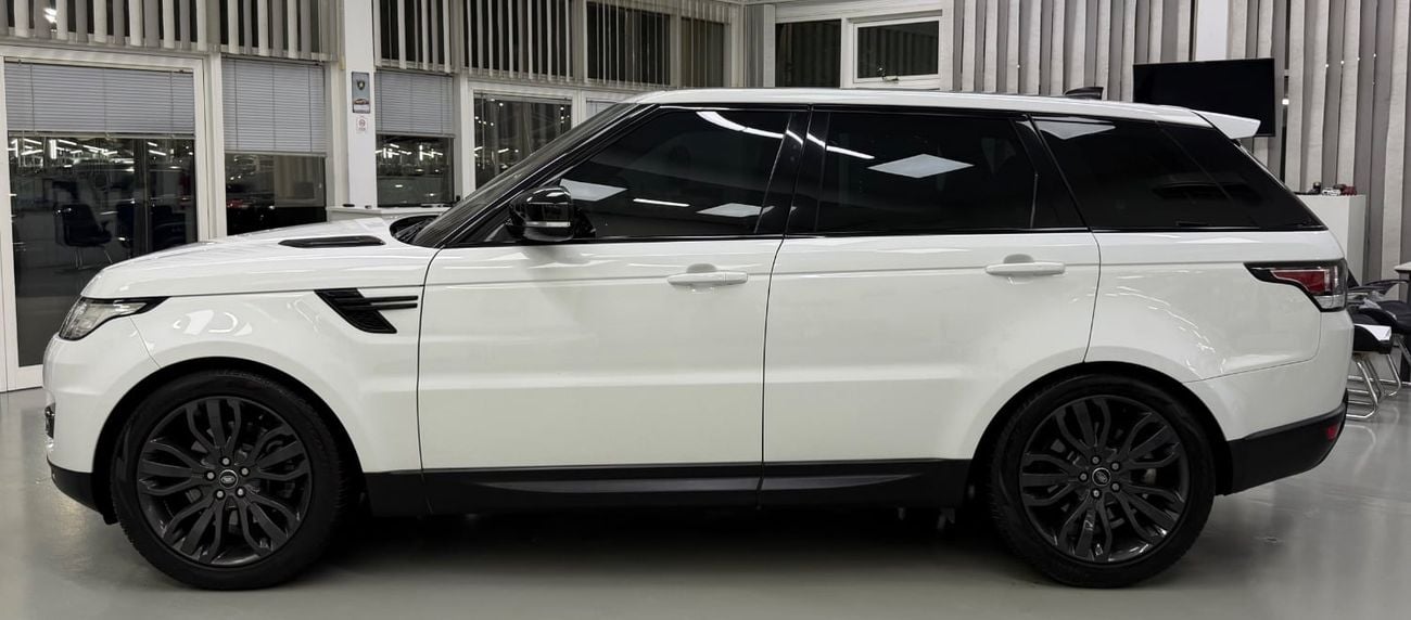 Land Rover Range Rover Sport HSE DYNAMIC GCC.. Dynamic .. V6 .. Perfect Condition