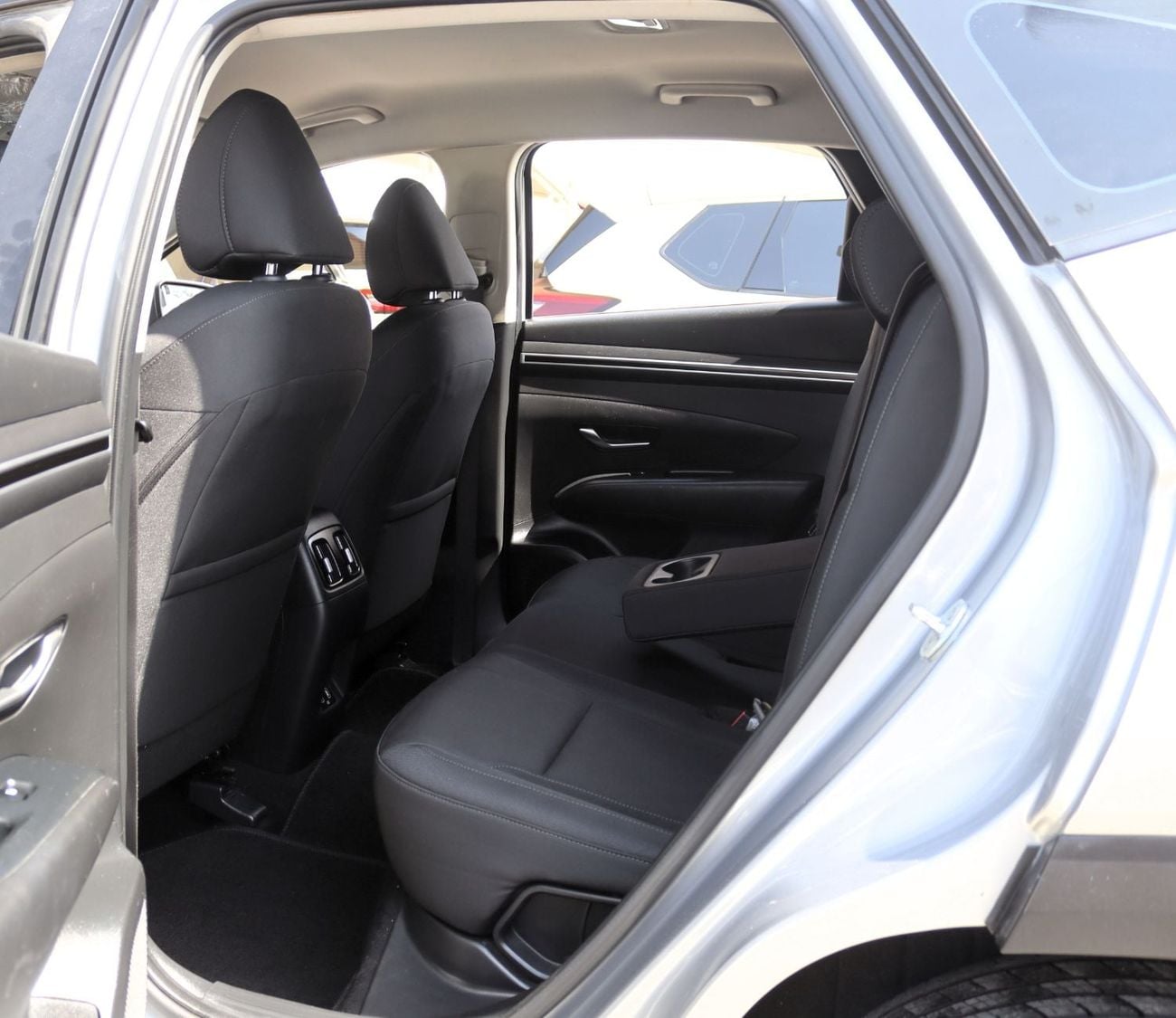 Hyundai Tucson SMART ACCIDENTS FREE - GCC - PERFECT CONDITION INSIDE OUT 2000 CC