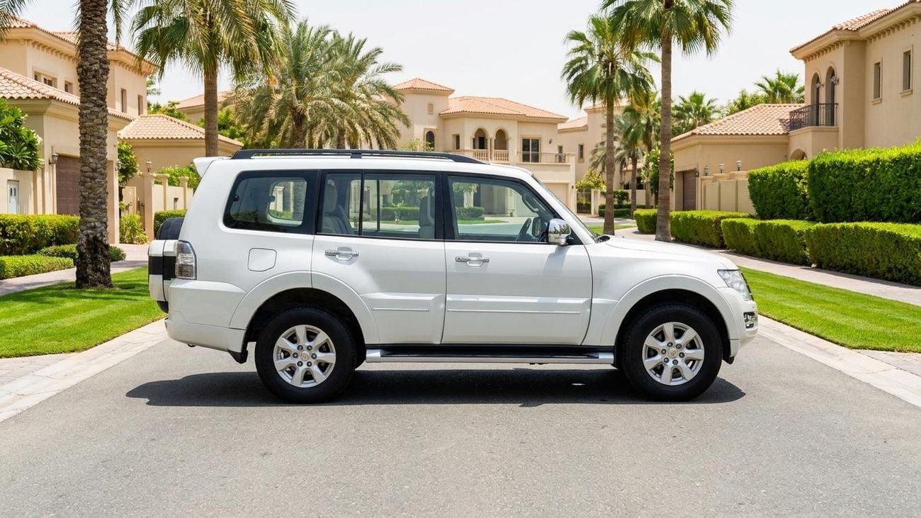 Mitsubishi Pajero GLS MIDLINE 2018 | AED 733/Month | 0 DP | 30 Day Return | Warranty | Service History