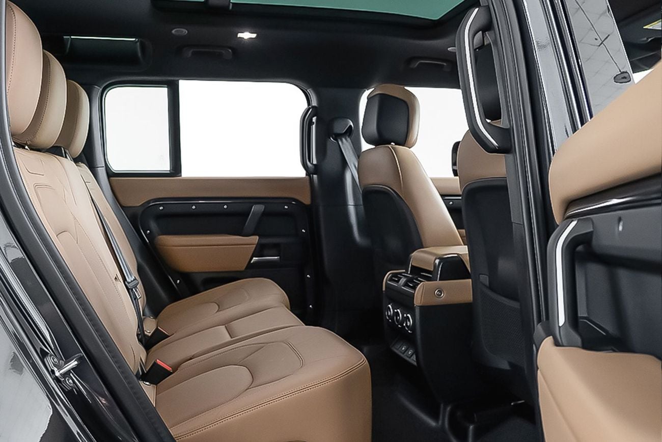 Land Rover Defender 110 X-DYNAMIC SE P300