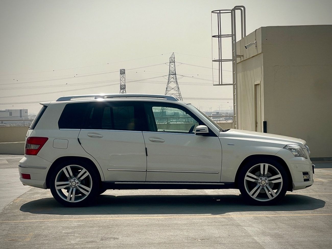 Mercedes Benz GLK300 GE Low mileage | Excellent Condition