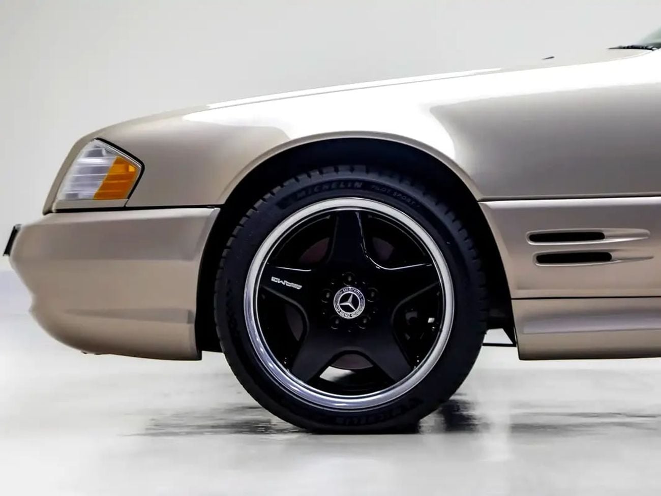 Mercedes Benz SL500 SL 500 | US Spec | Classic Luxury Convertible | Full-Service History
