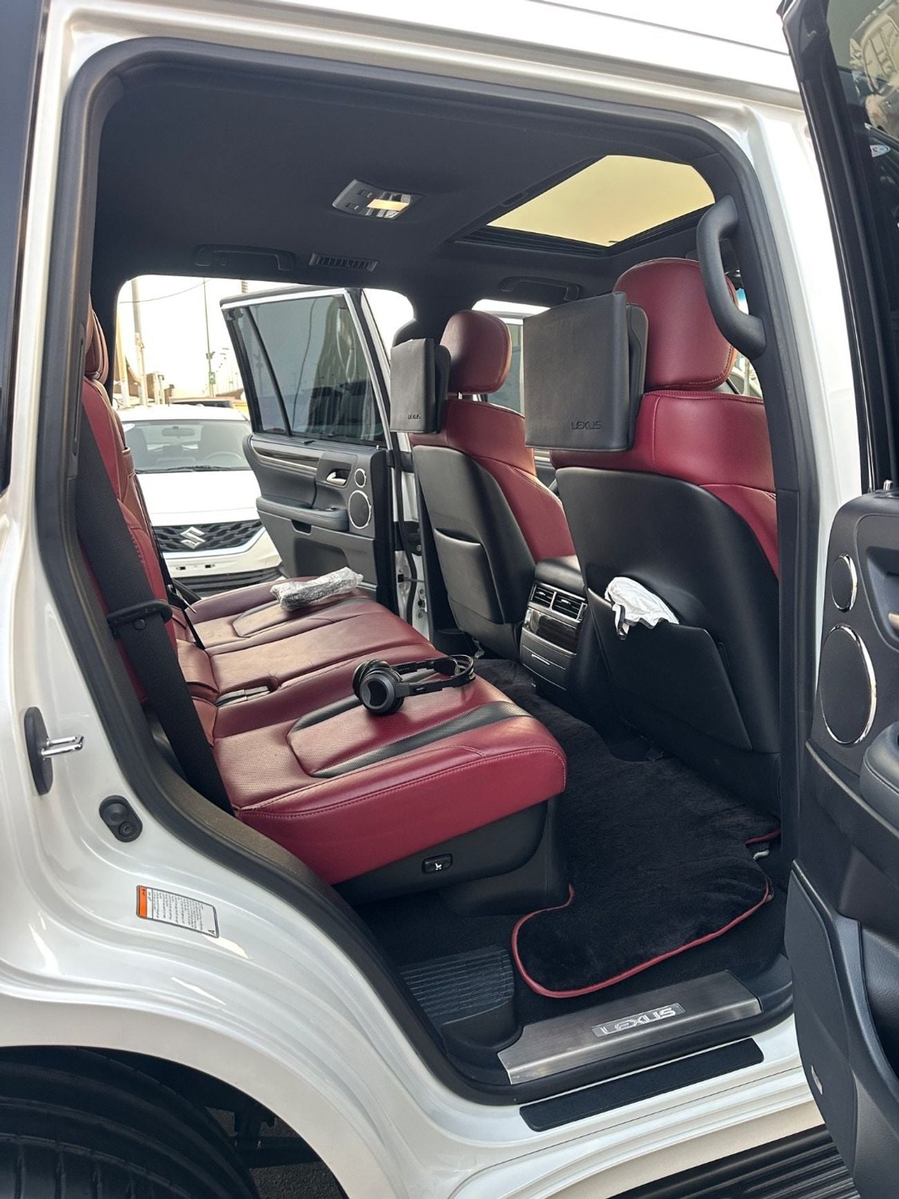Lexus LX570 SIGNATURE