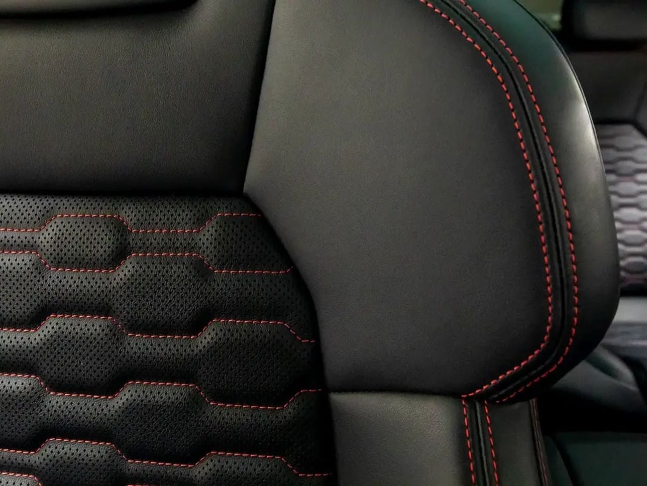 Audi e-tron GT quattro | GCC Spec | Dealer Warranty and Service Contract