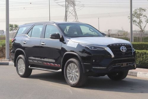 Toyota Fortuner SR5 V6 . 4.0L . Petrol . 4WD . 6-Speed Automatic . 7 Seats . 4 Doors 2026 Model . For Export