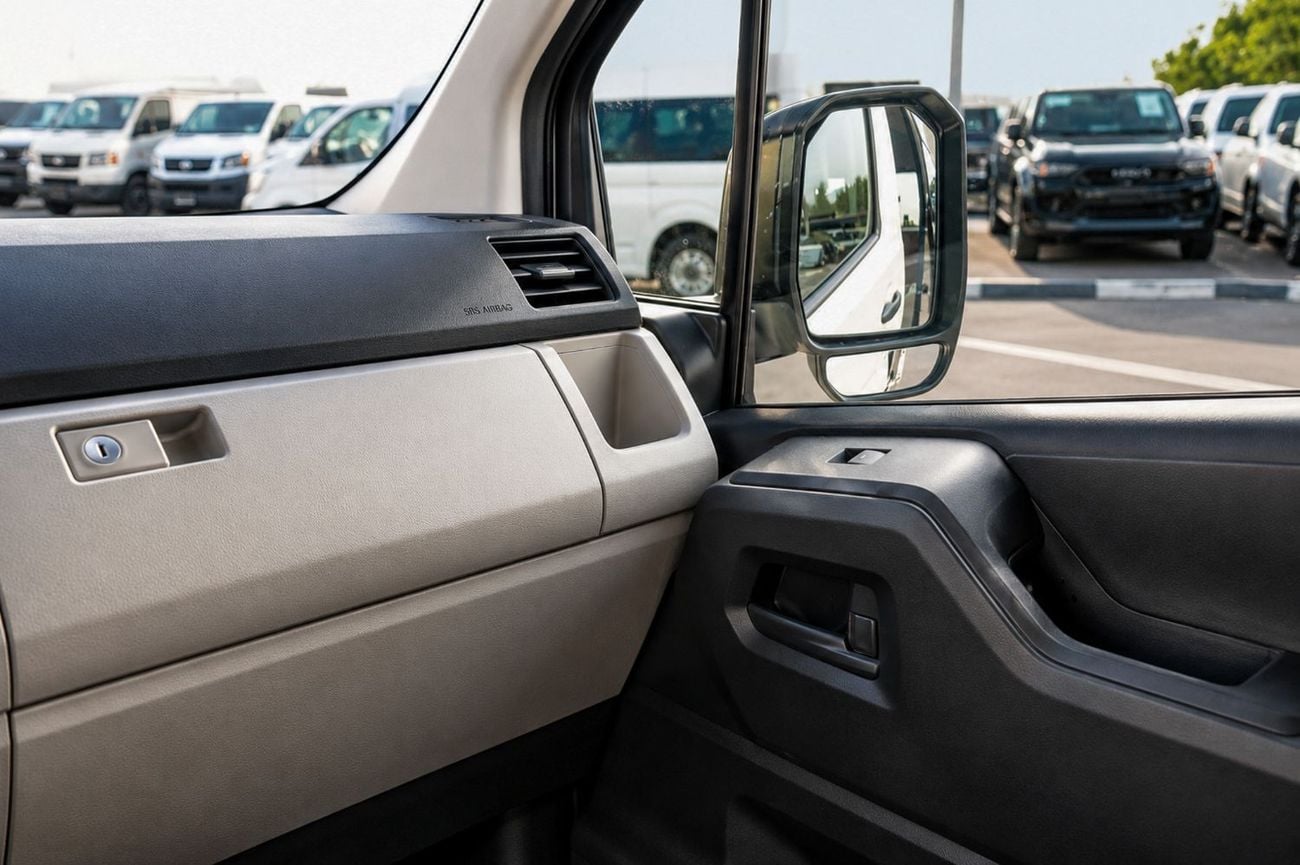 Toyota Hiace 2.7L Turbo Diesel, 4-Cylinder