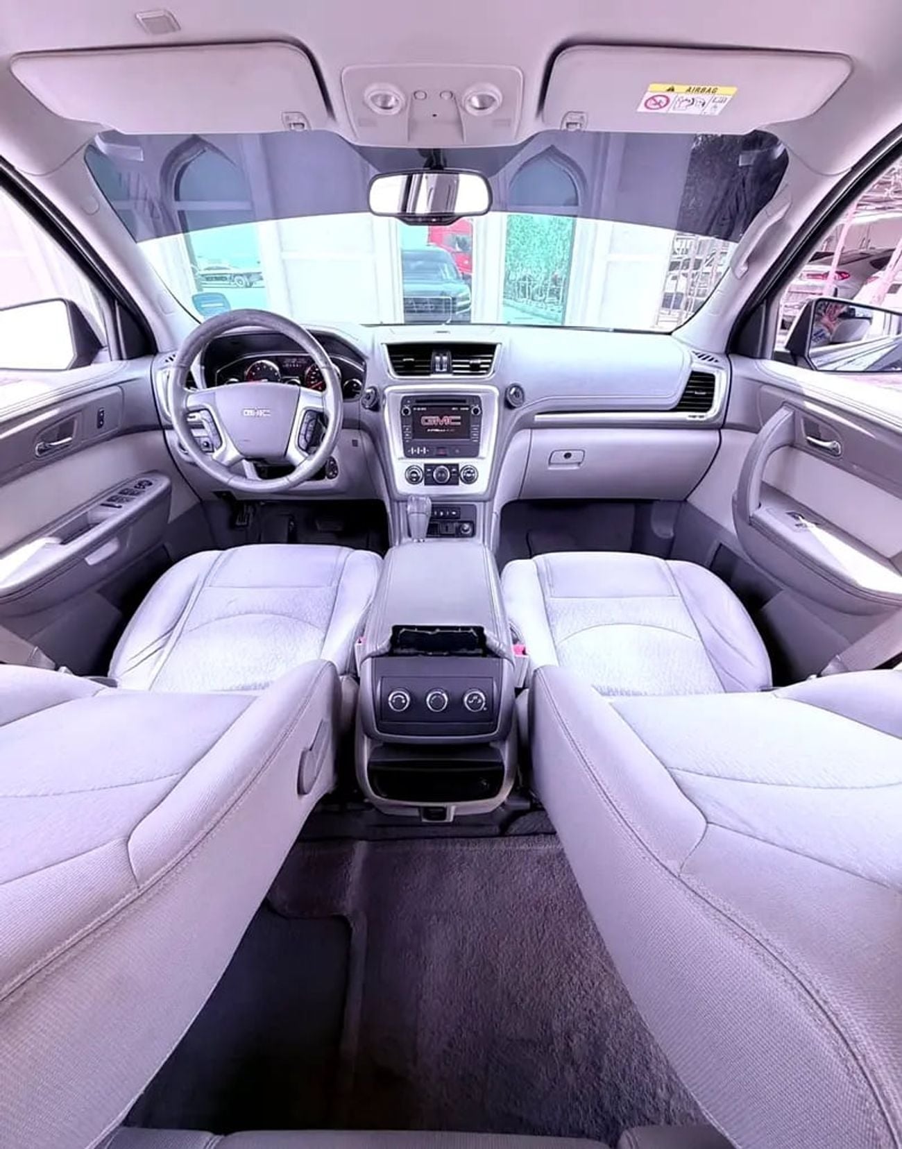 GMC Acadia GCC Specs - Reliable & Spacious Family SUV