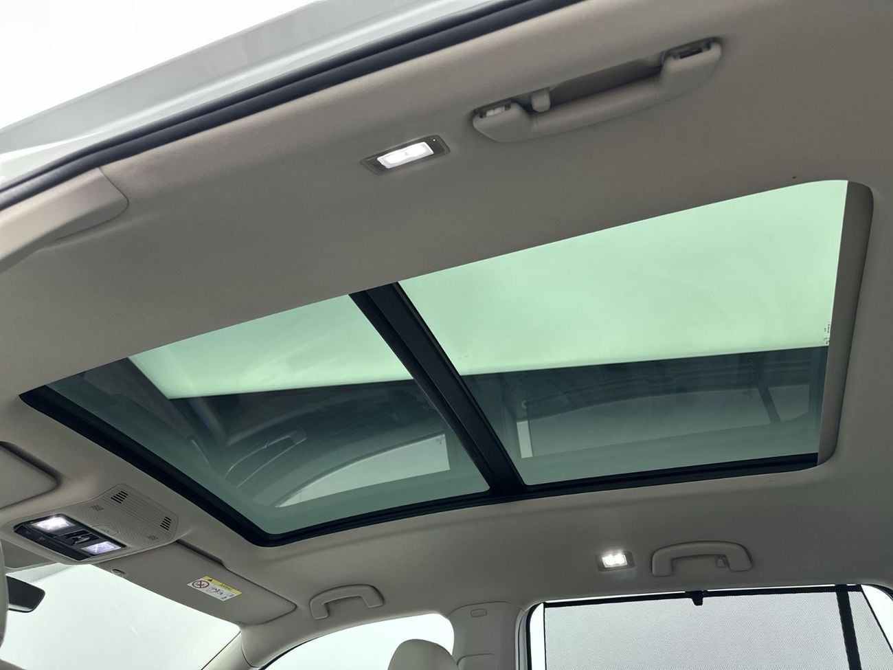 Volkswagen Teramont COMFORTLINE with Sunroof - Leather Seats 2L | VW Certified | Well Maintained