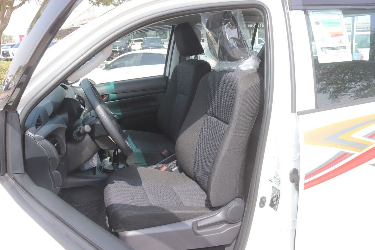 Toyota Hilux DC . 2.4L . 6-Speed Manual . Diesel . 4WD . 5 Seats . 4 Doors 2026 Model Toyota Hilux DC, 2.4L Diesel 4WD 6M/T
