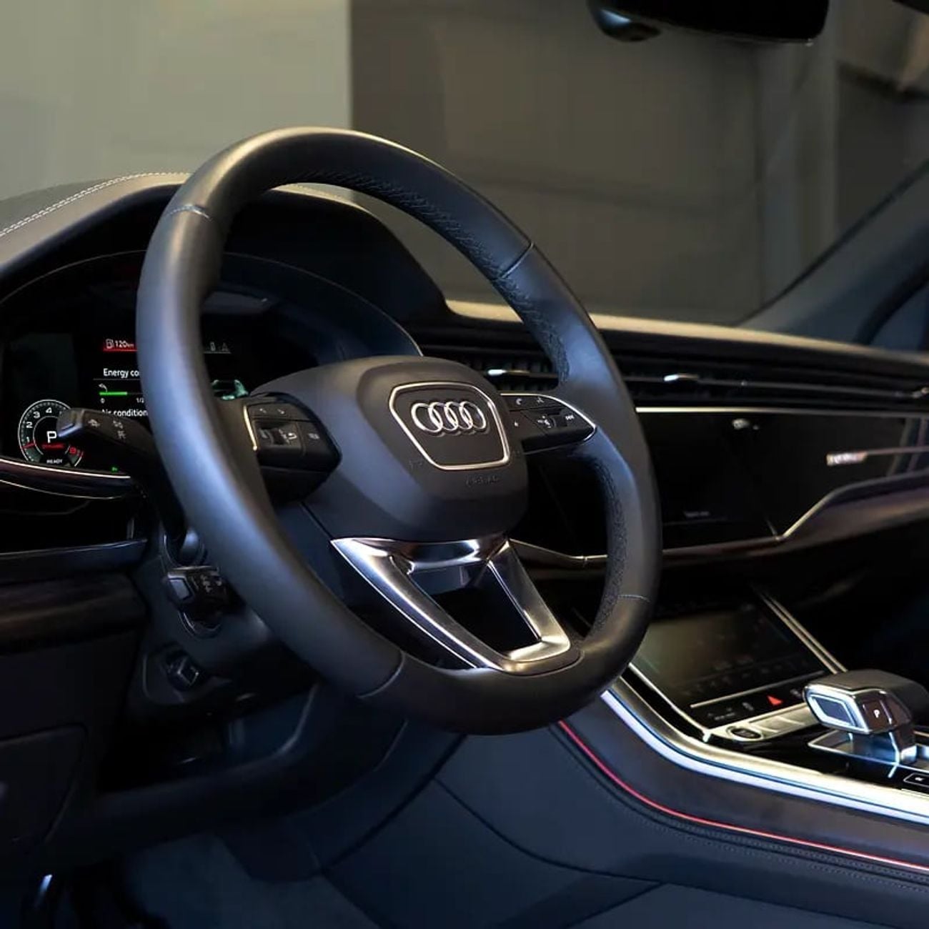 Audi Q8 55 TFSI S-LINE LUXURY 3,736 PM • 0% Downpayment • 55 TFSI quattro S Line • Agency Warranty