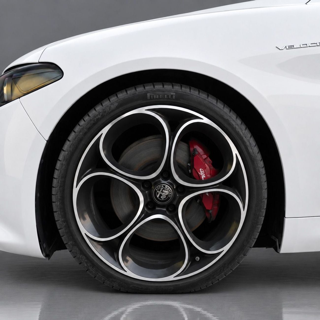 Alfa Romeo Giulia VELOCE AED 1,724 P.M • 0% Downpayment • Alfa Romeo Giulia Veloce • Agency Warranty And Service Contract