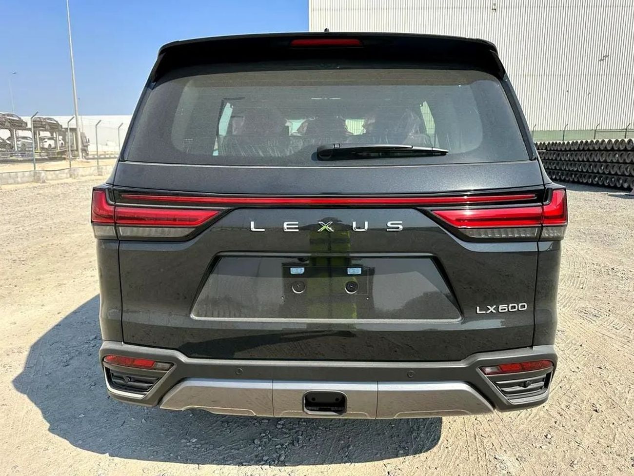 لكزس LX 600 سيجنتشر 2026 Lexus LX600 Signature (7-Seater) 3.5L V6 Twin-Turbo Petrol A/T 4WD Export Only