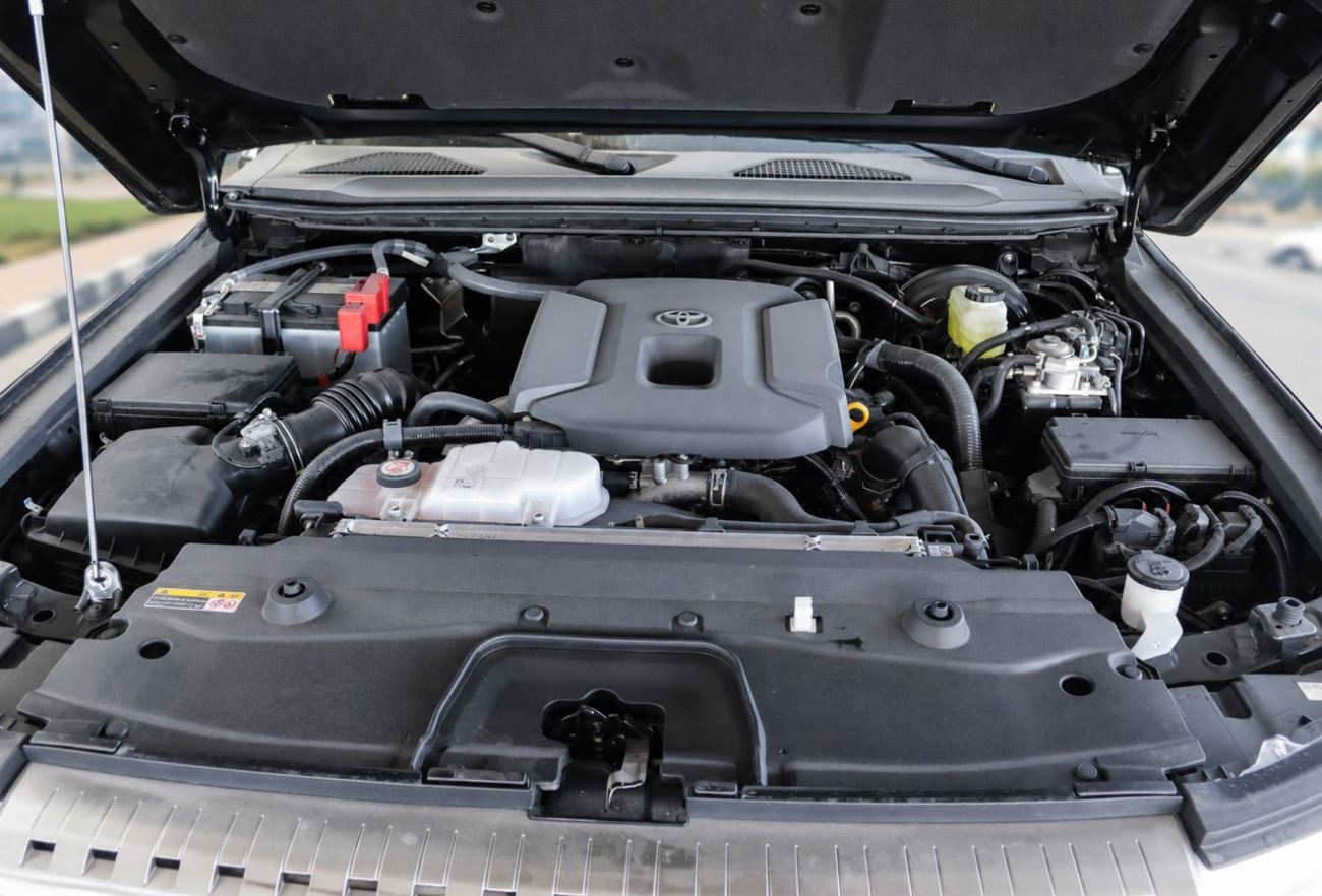 Toyota Prado 2.8L Turbo Diesel | Automatic | 4WD | Mid Option | Black | EXPORT ONLY