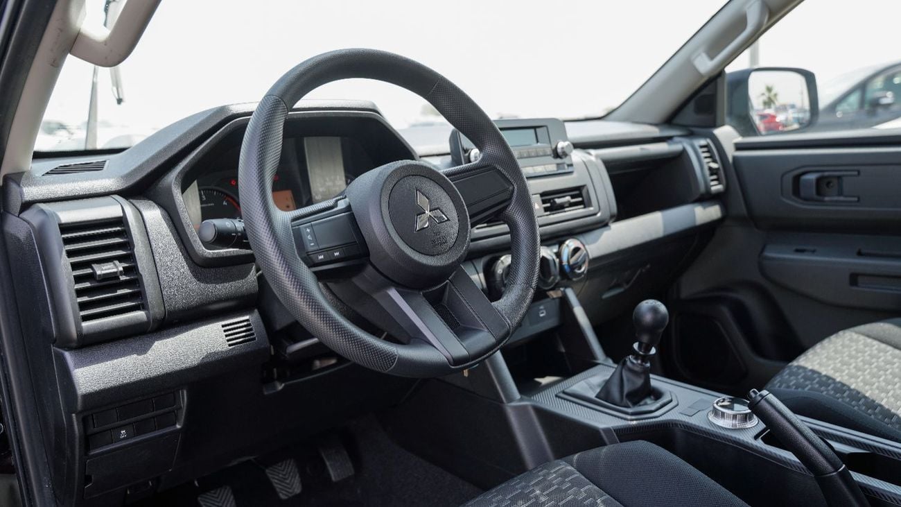 ميتسوبيشي L200 جديدة كلياً – محرك ديزل توربو سعة 2.5 لتر، دفع رباعي، ناقل حركة يدوي – C86 – موديل 2026 (خليجي)