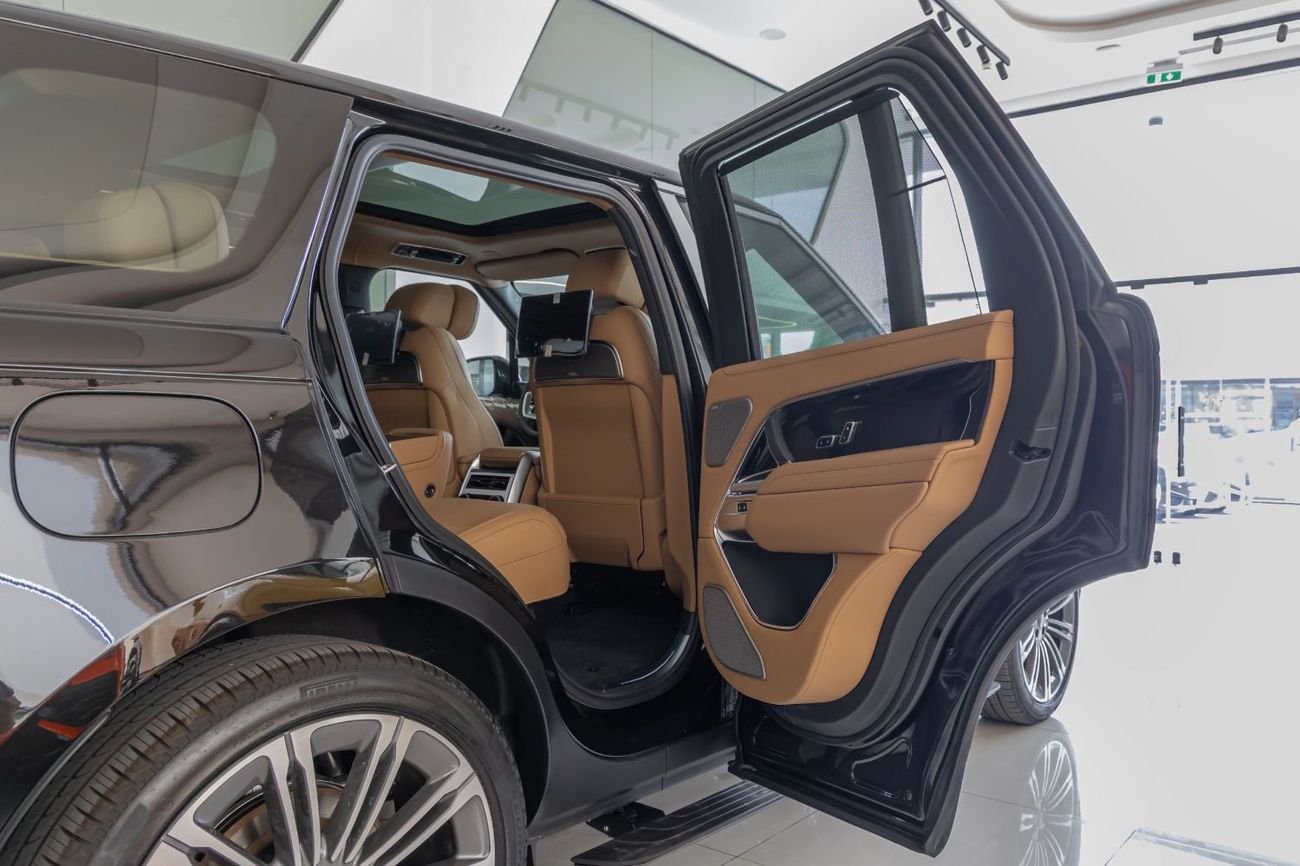 Land Rover Range Rover AUTOBIOGRAPHY P400 Range Rover Vogue Autobiography P400 | AWD | V6 | 2026 | GCC Specs