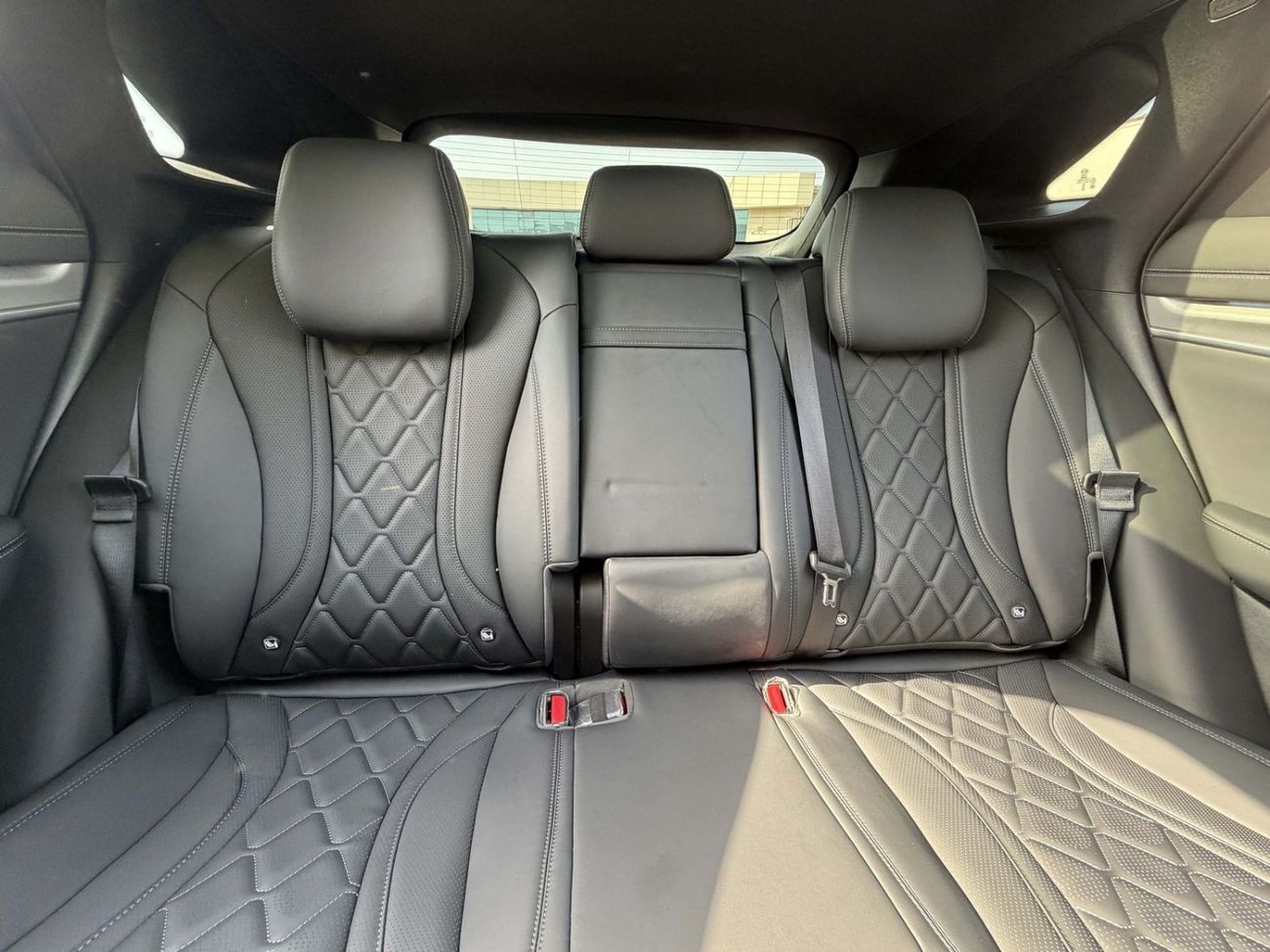BYD Sealion 7 PREMIUM (L · None - Electric Cyl · Automatic · Electric · SUV/Crossover · Rear Wheel Drive · 5 Seats · 5 Door)