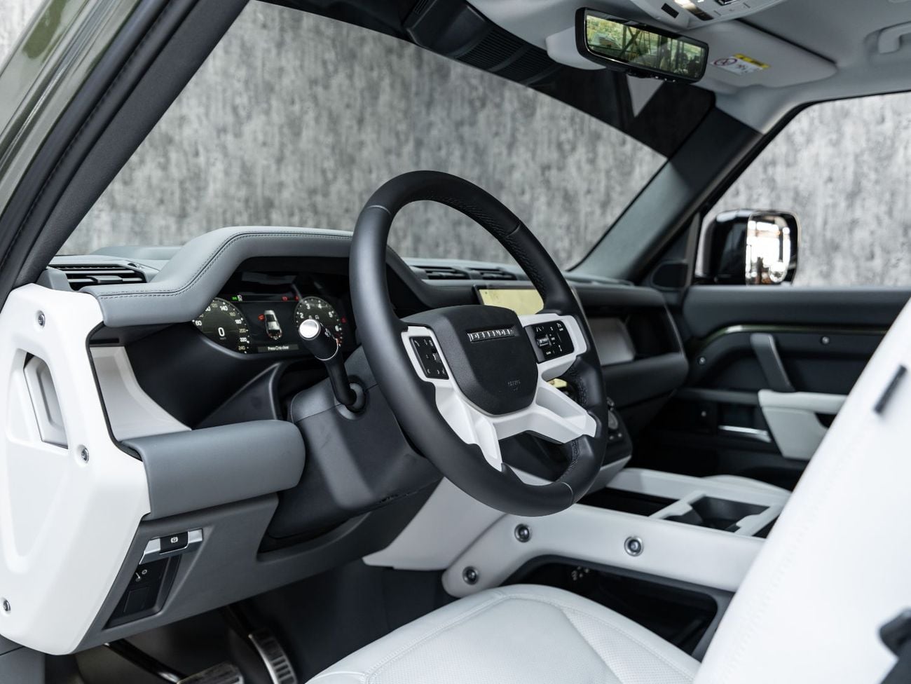 Land Rover Defender X Dynamic HSE P400